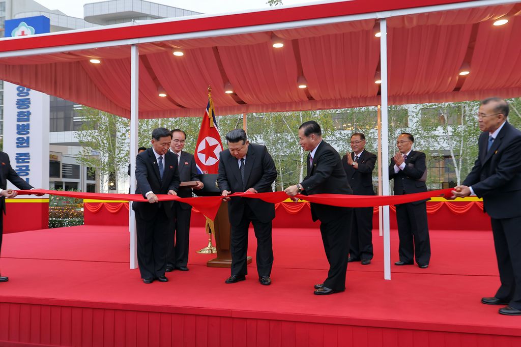 Monument to Love for People Built Thanks to Ardent Desire of WPK - Image 2