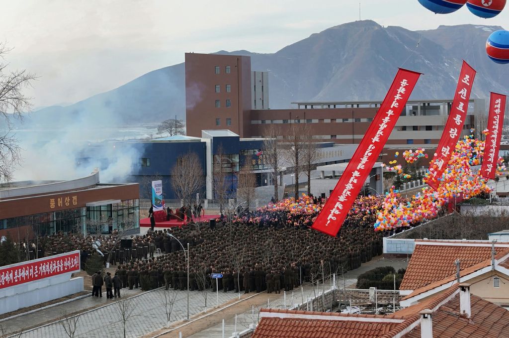 Regional-Industry Factories Inaugurated with Splendor in Sinpho City of DPRK - Image 8