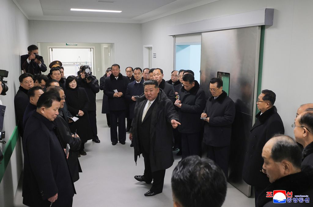 Today's News - Image 76