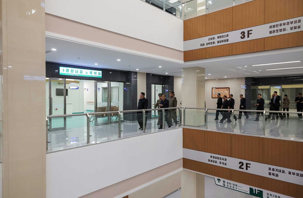 Respected Comrade Kim Jong Un Visits Pyongyang General Hospital Nearing Inauguration - Image 7