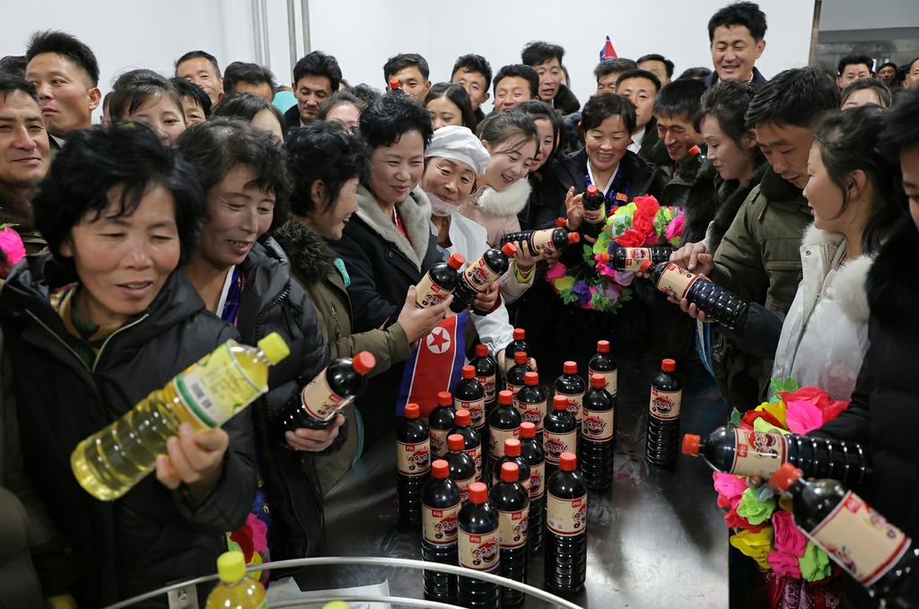 Regional-Industry Factories Inaugurated with Splendor in Sinpho City of DPRK - Image 25