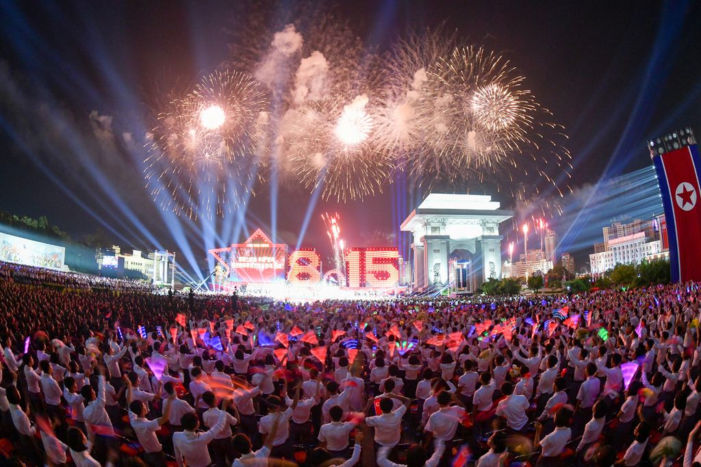 Art Performance Given in DPRK to Mark ８０th Anniversary of Korea’s Liberation - Image 19