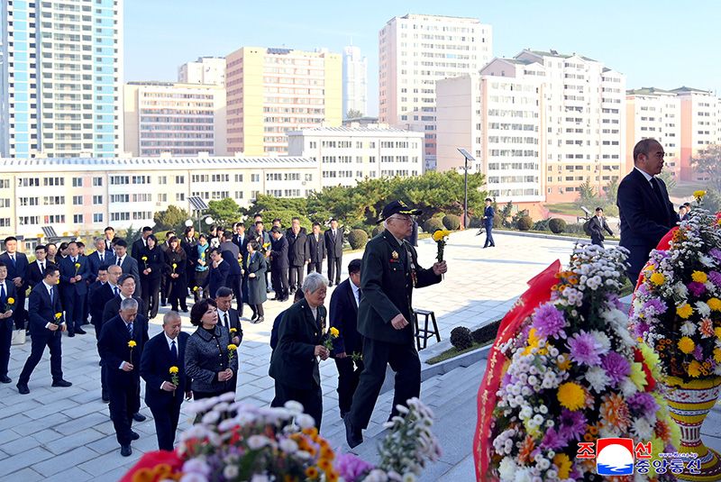 Flower baskets laid before Friendship Tower and cemeteries of CPV fallen soldiers - Image 9