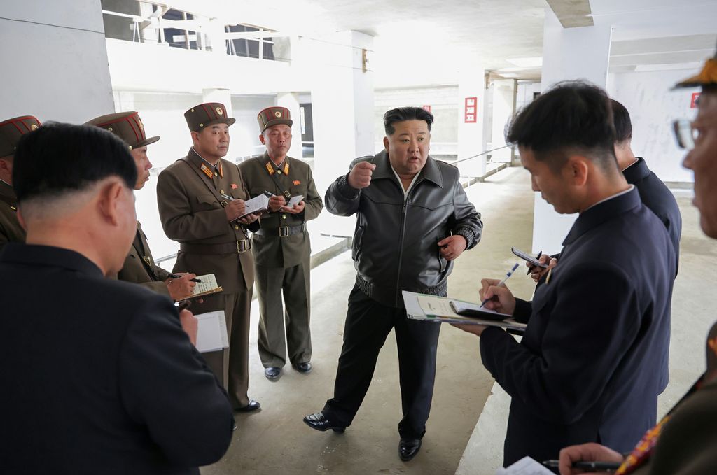 Respected Comrade Kim Jong Un Gives Field Guidance at School Things Factory and School Fixtures Factory under Construction - Image 6