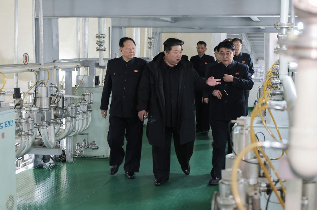 Respected Comrade Kim Jong Un Inspects Nuclear-material Production Base and Nuclear Weapons Institute