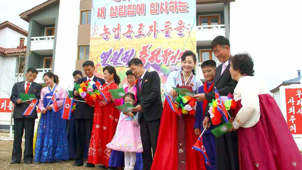 Farmers of Tokryon, Naeyang and Yangchun Farms in DPRK Move into New Houses - Image 7