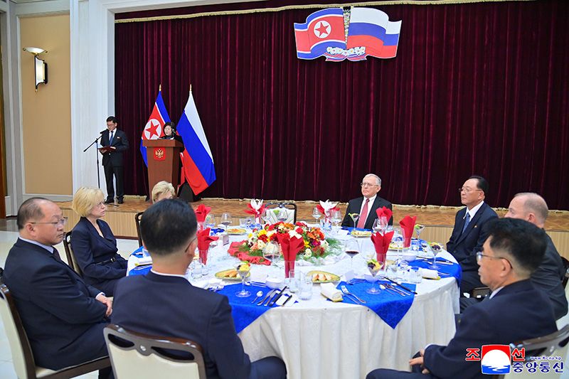 Russian ambassador to DPRK hosts reception to mark anniversary of bilateral diplomatic relations