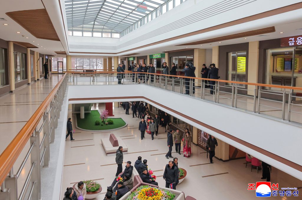 Today's News - Image 212