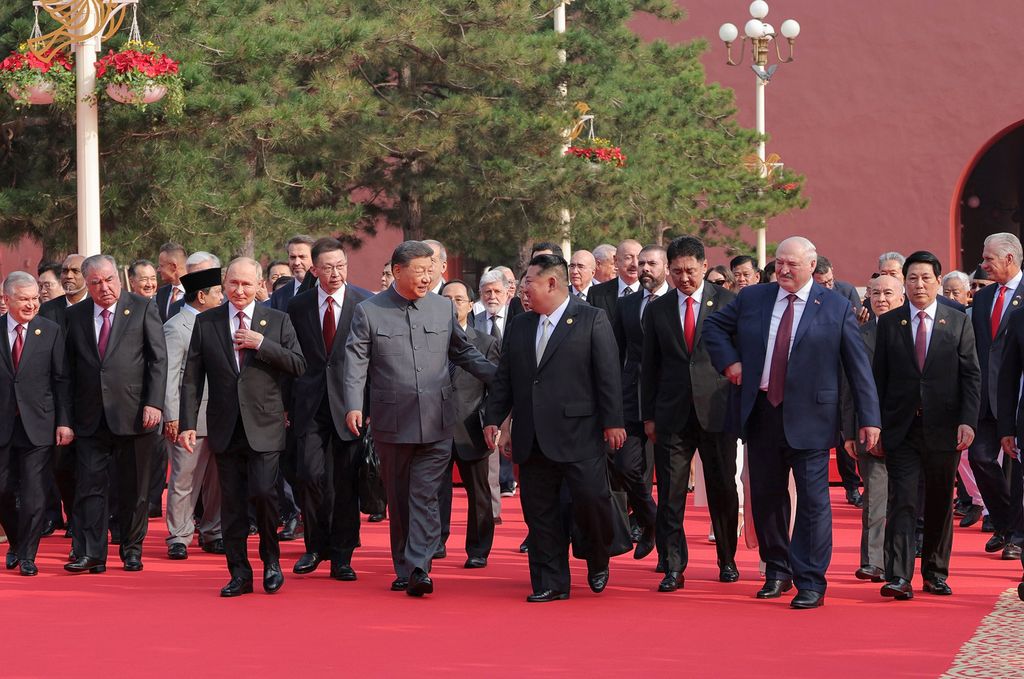 Respected Comrade Kim Jong Un Participates in Commemorations Marking 80th Anniversary of Victory in Chinese People’s War of Resistance against Japanese Aggression and World Anti-Fascist War - Image 10