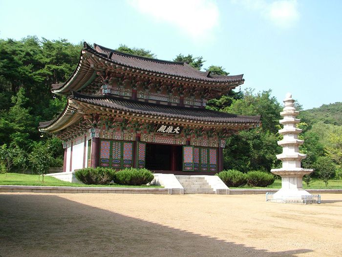Kwangbop Temple at Foot of Mt Taesong - Image 3