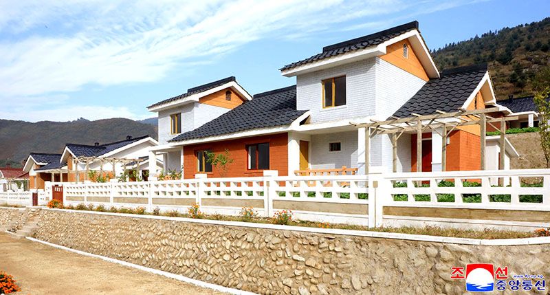 Farmers of Songha Sericulture Farm move into new houses - Image 3
