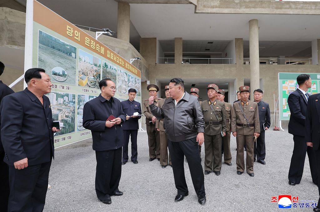 RespectedComrade Kim Jong Un gives field guidance at School Things Factory and School Fixtures Factory under construction - Image 5