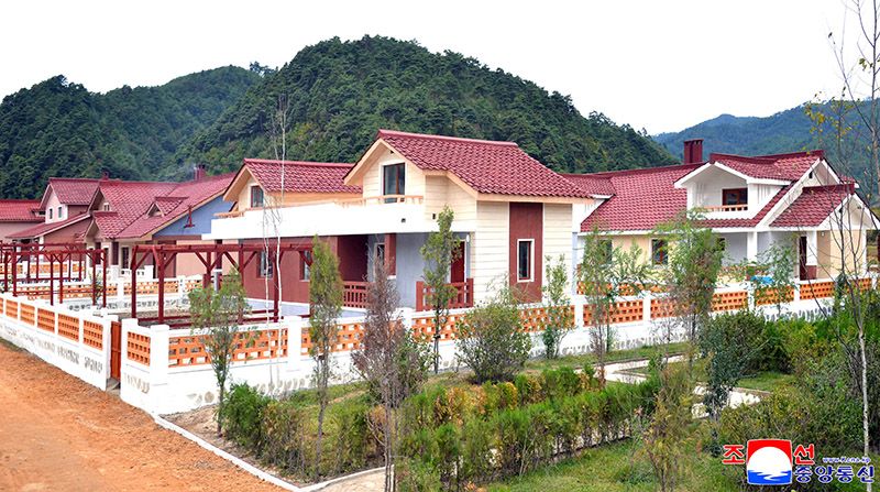 New houses built in Kim Chaek City, North Hamgyong Province - Image 5