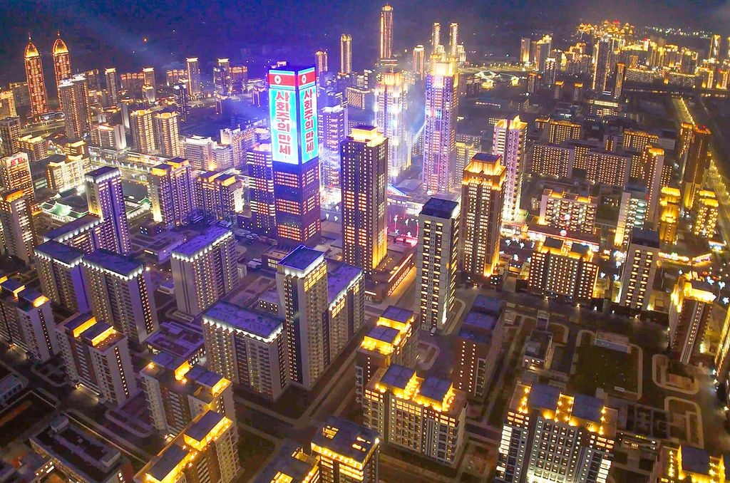 Another Spectacular Appearance Symbolic of New Heyday of Pyongyang Construction and Efflorescence of Pyongyang CultureInauguration Ceremony of 10 000 Flats at Third Stage in Hwasong Area Takes Place with Splendour - Image 19