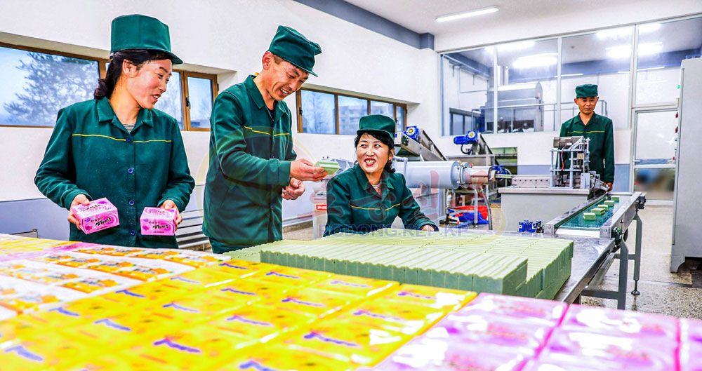 To Concentrate Efforts on Improving Qualities of Products and Expanding Varieties