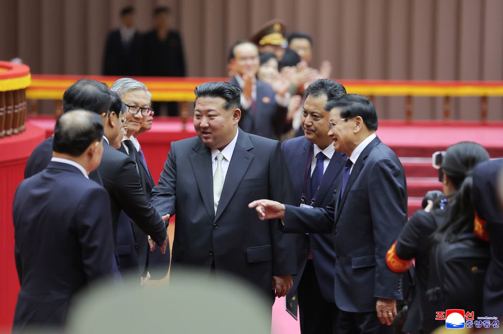 Ceremony held to welcome Lao President - Image 2