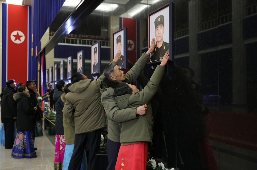 Ceremony of Welcoming Return of KPA Unit of Engineers Held with Splendor - Image 24