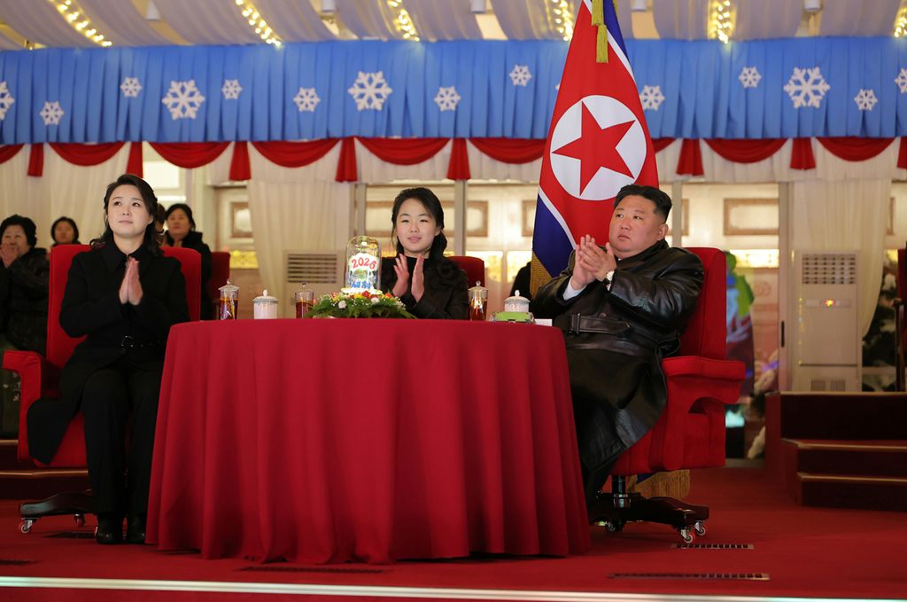 New Year Celebration Performance Given in DPRK - Image 11