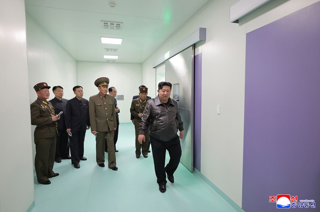 RespectedComrade Kim Jong Un visits Kangdong County Hospital nearing completion - Image 2