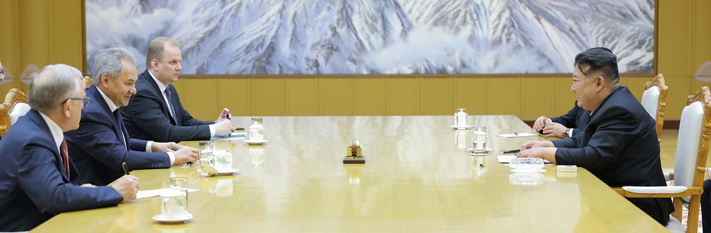 Respected Comrade Kim Jong Un Meets Secretary of Russian Security Council - Image 4