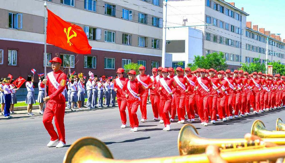 Letter of Loyalty Relay Teams Heading for Pyongyang - Image 8