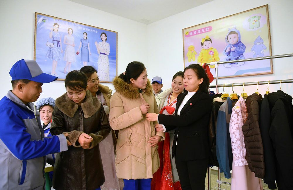 Regional-Industry Factories in Hwangju County Inaugurated - Image 24