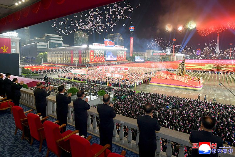 Public and torchlight processions climax celebrations of 80th founding anniversary of WPK - Image 10