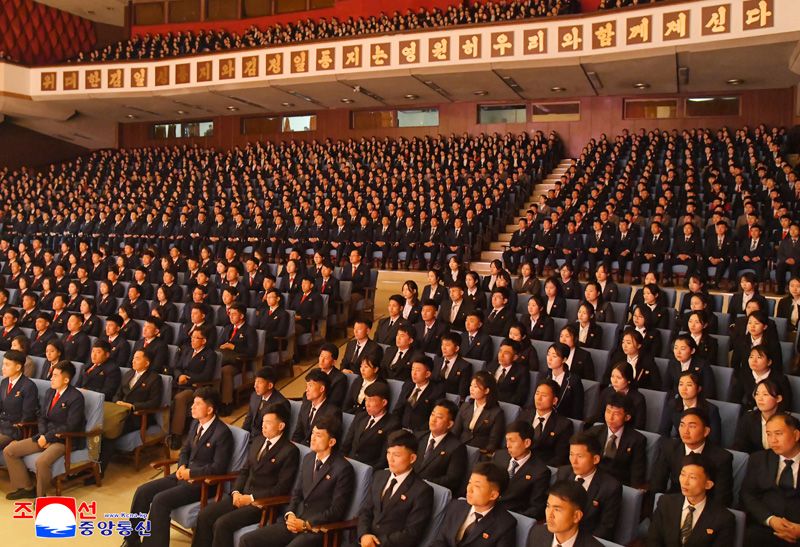 Youth and students hold meeting to tell stories about noble virtues of ChairmanKim Jong Il