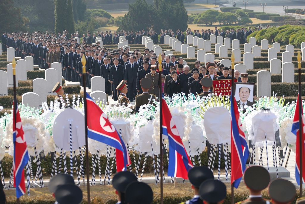 Funeral for Late Kim Yong Nam Held - Image 3