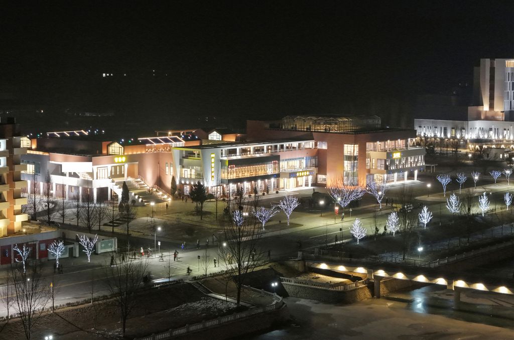 Inauguration Ceremony of Regional-industry Factories and Leisure Complex Held with Splendor in Kangdong County - Image 27