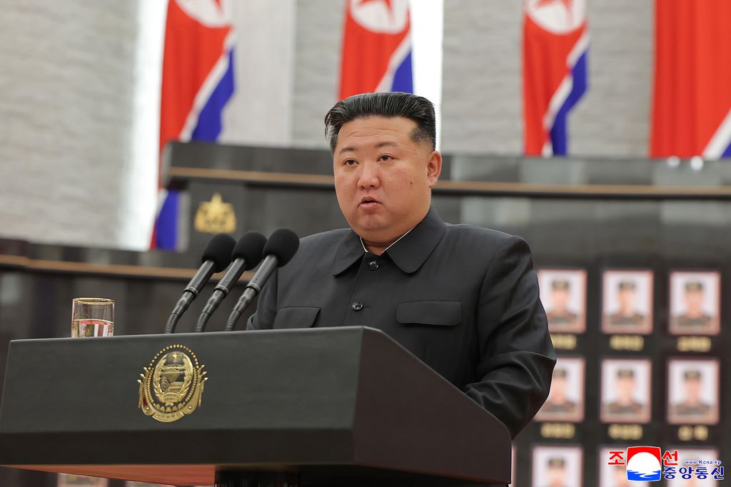 Speech respectedComrade Kim Jong Un made at ceremony of awarding state commendations