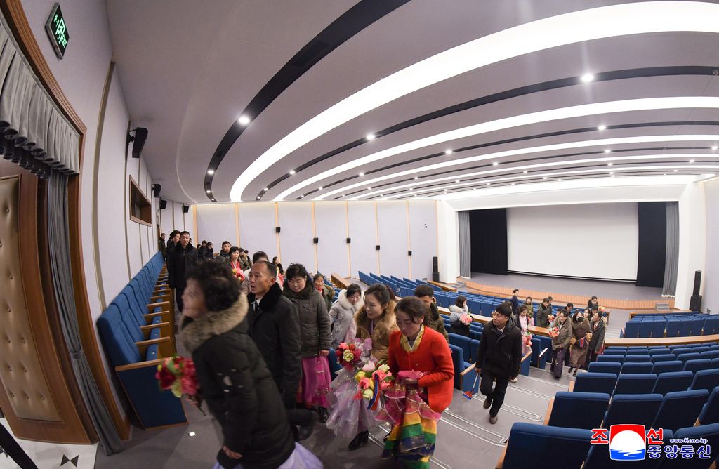 Today's News - Image 67