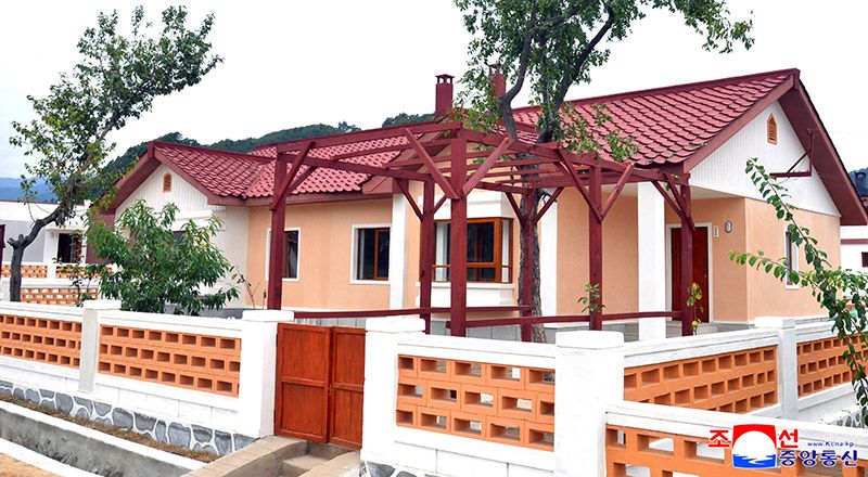 New houses built in Kim Chaek City, North Hamgyong Province