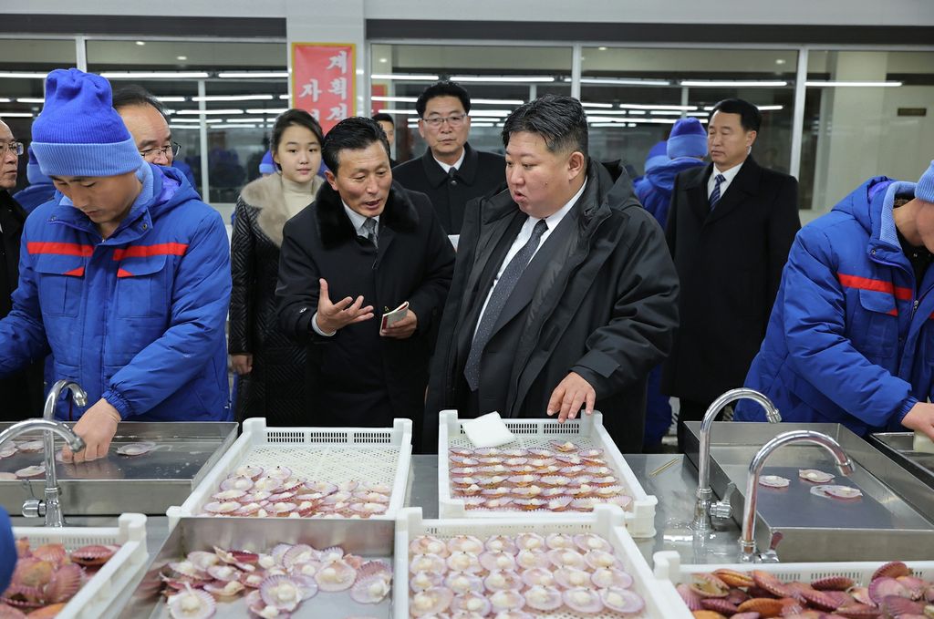 Regional-Industry Factories Inaugurated with Splendor in Sinpho City of DPRK - Image 20
