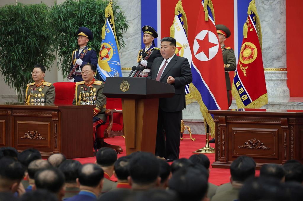Respected Comrade Kim Jong Un Pays Congratulatory Visit to Ministry of National Defence on Day of KPA Founding - Image 15