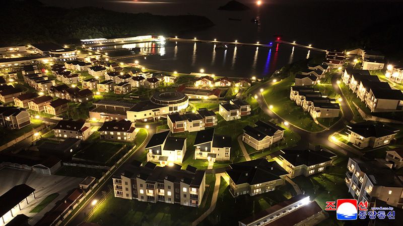 Residents of Ragwonpho move into new houses - Image 6