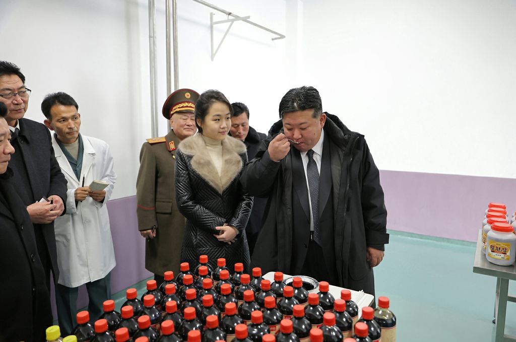 Regional-Industry Factories Inaugurated with Splendor in Sinpho City of DPRK - Image 11