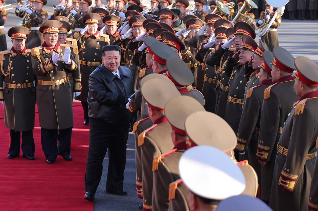 Respected Comrade Kim Jong Un Pays Congratulatory Visit to Ministry of National Defence on Day of KPA Founding - Image 4