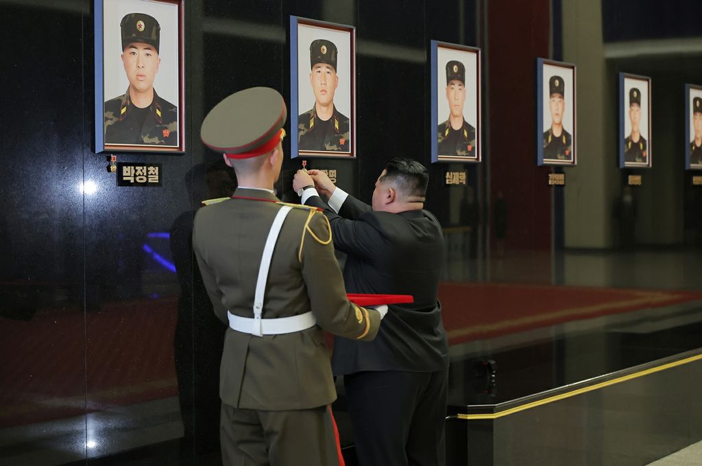 Ceremony of Welcoming Return of KPA Unit of Engineers Held with Splendor - Image 19
