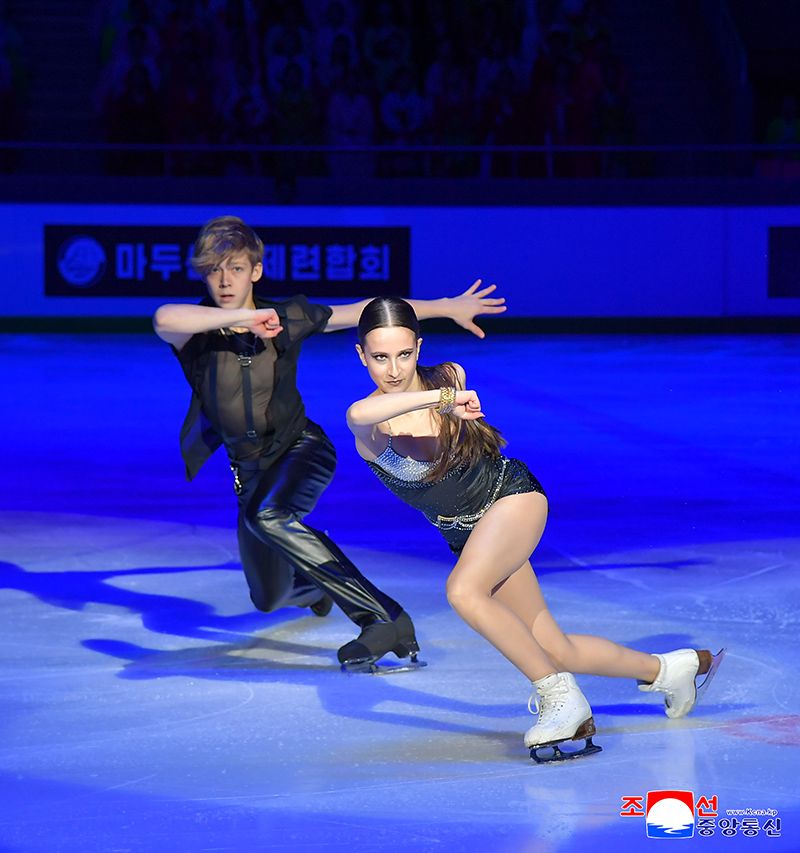 Pyongyang International Figure Skating Festival held - Image 9