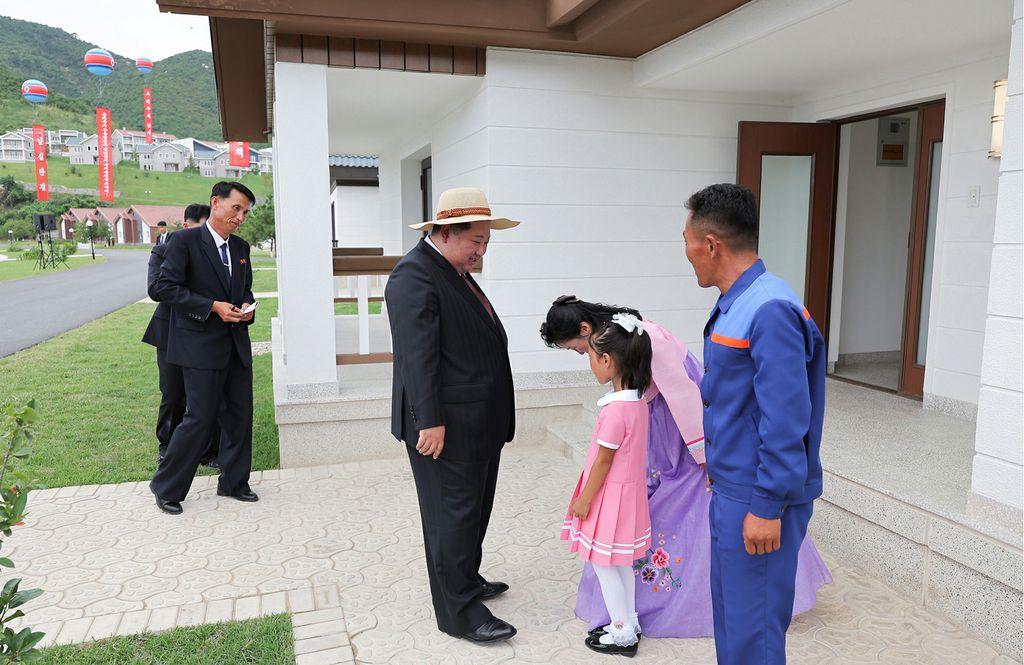 Another Spectacular Fairyland on East Coast in New Era of Regional RejuvenationInaugural Ceremony of Ragwon County Offshore Farm Takes Place with Splendor - Image 32