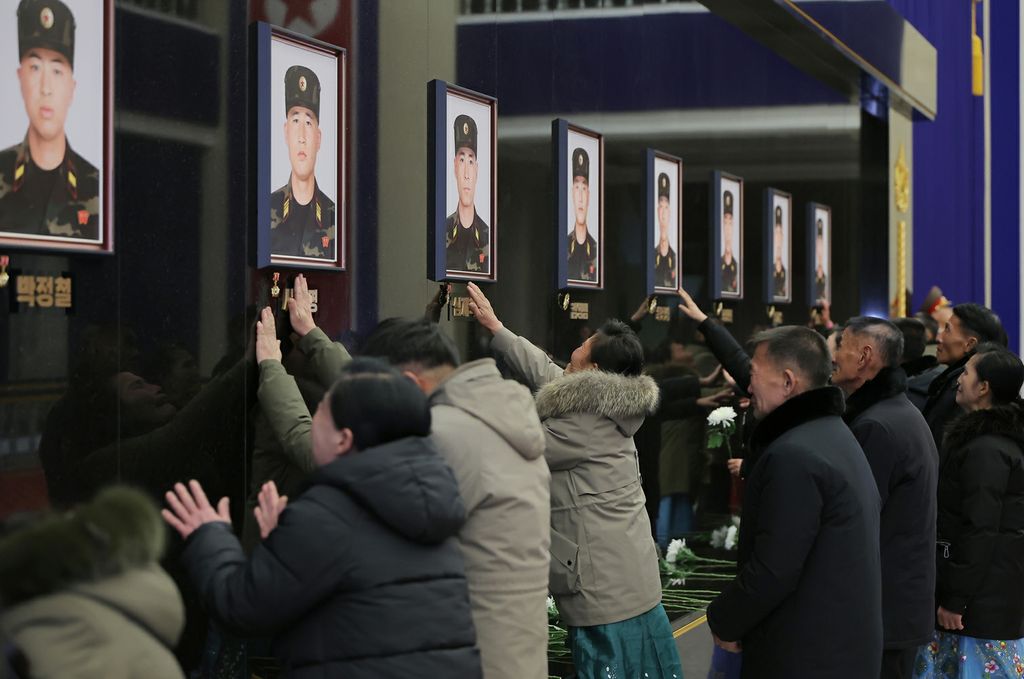 Ceremony of Welcoming Return of KPA Unit of Engineers Held with Splendor - Image 23