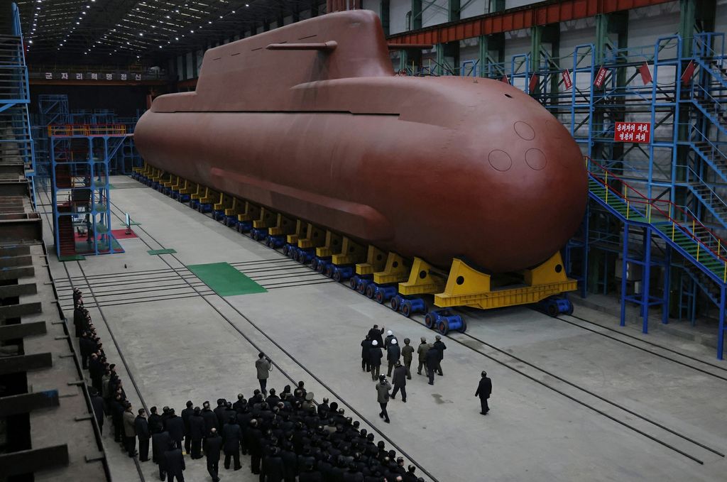 Respected Comrade Kim Jong Un Guides Building of Nuclear-powered Strategic Guided Missile Submarine - Image 4