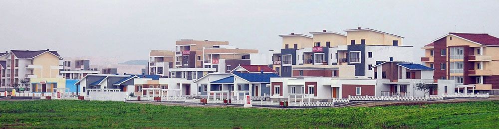 Farmers of Songam Farm in Nampho Municipality Move into New Houses