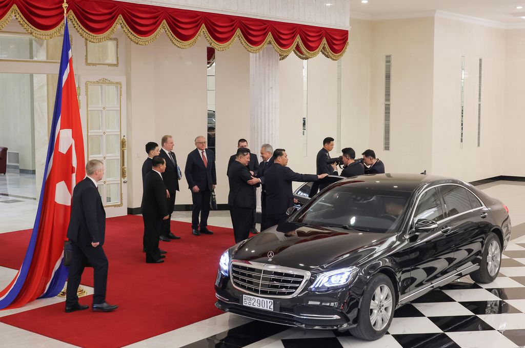 Respected Comrade Kim Jong Un Meets Secretary of Russian Security Council - Image 7