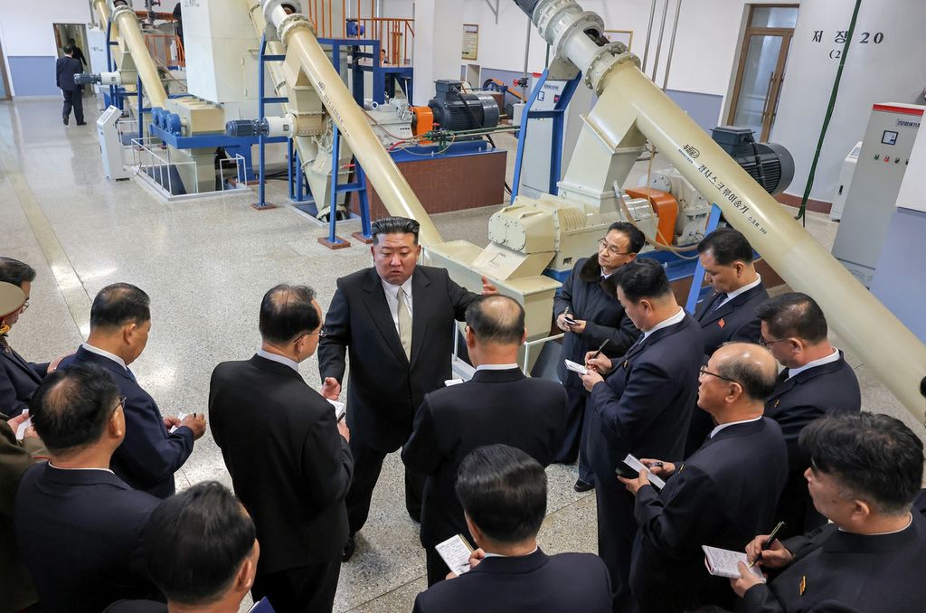 Unsan Paper Mill Inaugurated in South Phyongan Province