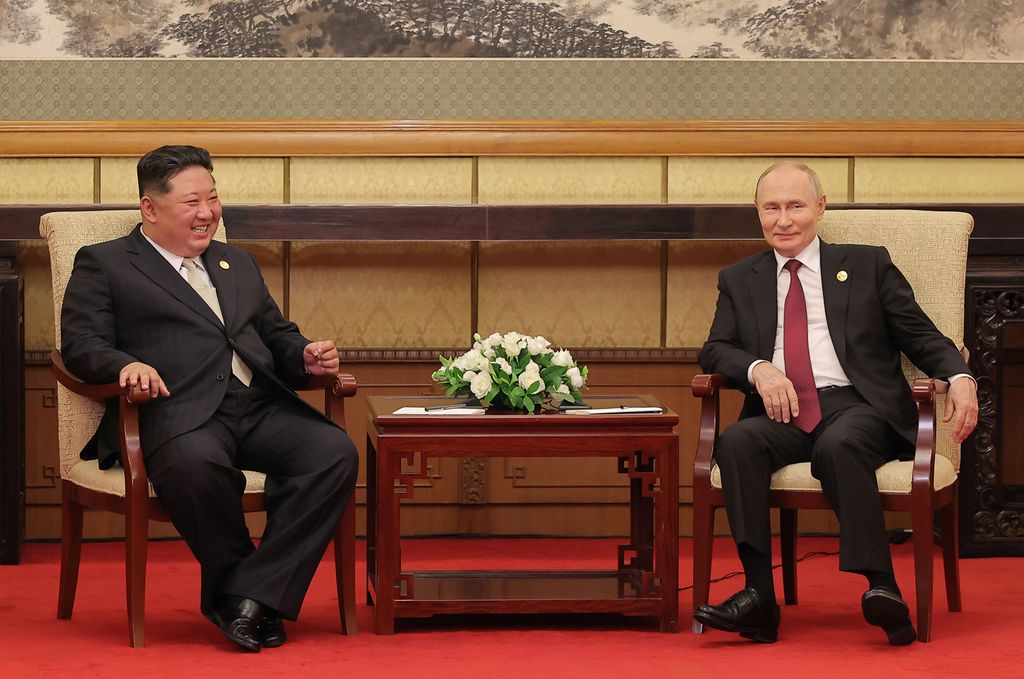 Respected Comrade Kim Jong Un Meets Russian President Vladimir Vladimirovich Putin - Image 6