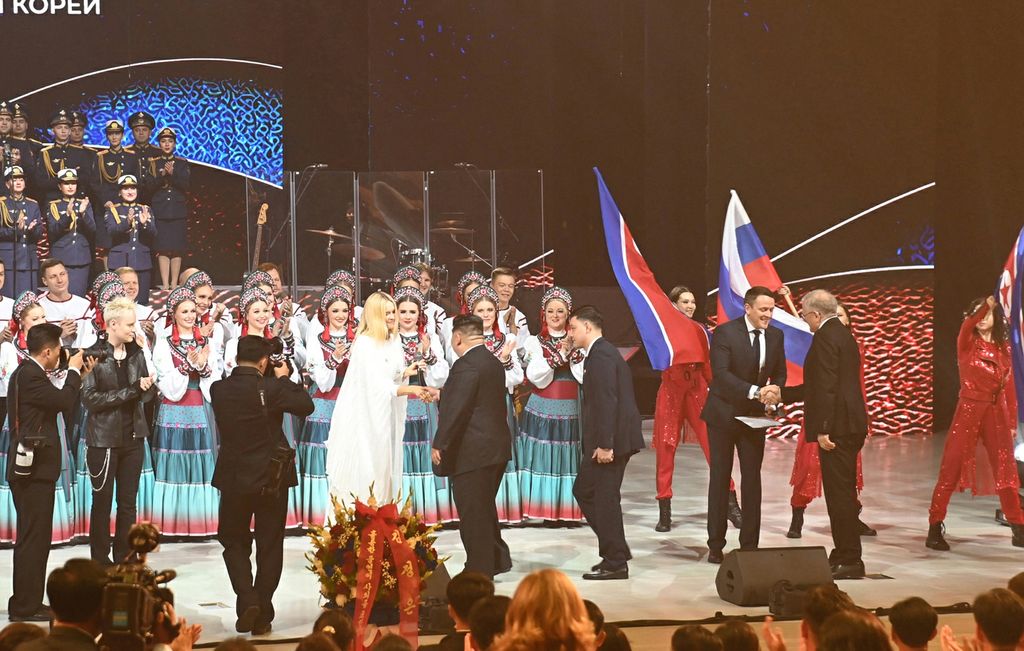 Russian Artistes Give Art Performance to Celebrate WPK’s Founding Anniversary - Image 11