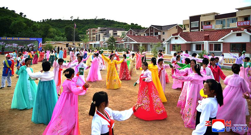 New villages built in Kosong County of Kangwon Province - Image 8