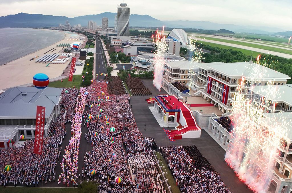 Tourist Attraction on East Coast–New Scenic Beauty of Socialist Cultural Efflorescence Inaugural Ceremony of Wonsan Kalma Coastal Tourist Area Held with Splendour - Image 8